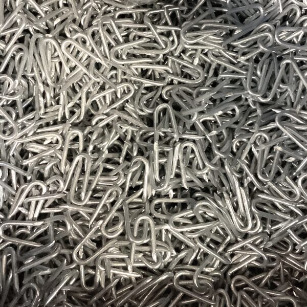 25mm barbed staples